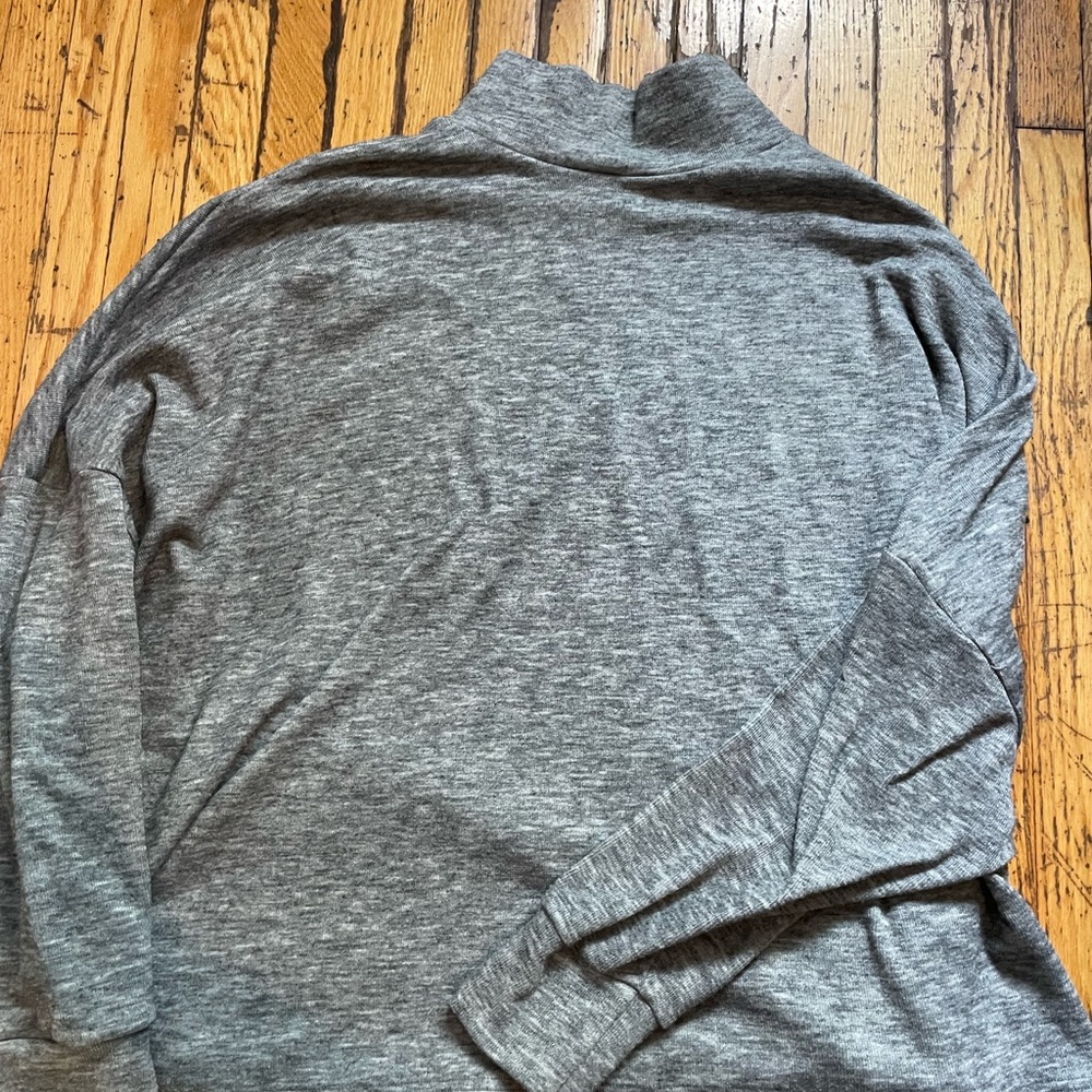 Smash&Tess Gray Women's Sweater L